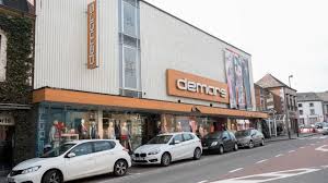 Studio rez centre historique givetstudio fraîchement rénové dans le centre historique de givet. Les Magasins Demars De Dinant Et Beauraing Sous Enseigne Pointcarre Matele