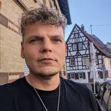 Dee Richter in people