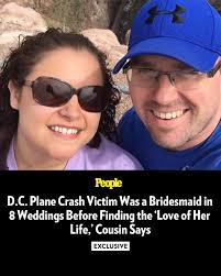🔗: bit.ly/4gFfFzd As Amy Costner-Lark spoke about her cousin, Kansas  biology teacher Lindsey Fields — one of the 67 people killed in the D.C.  plane crash — she wore an accessory near