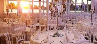 Located in the ole charleston forge building on charleston's upper peninsula, the royal american has been serving up quality food, drink, and live music since 2011. Royal Am See Friedberg Royal Am See In Friedberg Mieten Bei Event Inc