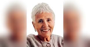 Rania Harris's Instagram, Twitter & Facebook