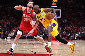 NBA: Lakers dominam Rockets e avançam para as semifinais do Oeste