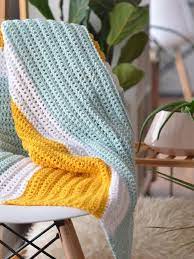 What kind of baby blanket do i need? Gender Neutral Crochet Baby Blanket Roundup Sewrella