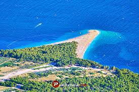 Bōl offers a unique dining and family entertainment experience. Strand Zlatni Rat Bol Brac Strande An Putovnica Net