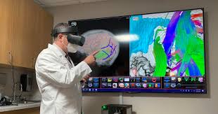 WVU Rockefeller Neuroscience Institute offers patients added comfort, high  quality care with virtual reality surgical suite