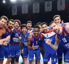 Hemen tıkla takımının lisanslı ürünlere bilcee güvencesiyle sahip ol. Anadolu Efes Neden Dalgalaniyor Togan Karatas Basket Dergisi Basketbol Basketbol Haberleri Basketbol Maci