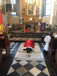 Liturgia męki pańskiej w bazylice watykańskiej. Bonifratrzy Klasztor W Katowicach Pw Swietych Aniolow Strozow