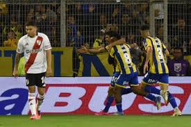 ¡Sorpresa en Arroyito! Central Revierte el Clásico y Hunde a River - Imagen principal del artículo