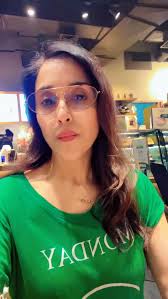 It was really honour to meet you my favourite Legendary singer Deep Shrestha  dai 🙏🙏🙏We all had an amazing time with you 🎤🎼🎹Thank you so much  Sushil ji for this precious moment