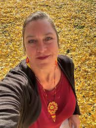 Donna Meacham's Instagram, Twitter & Facebook