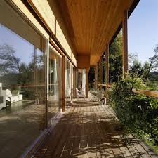 Ob sie ihre terrasse neu anlegen oder ihre alte, bestehende terrasse mit neuen bodenbelägen belegen. Holzboden Im Aussenbereich So Gelingt Die Terrasse Aus Holz Holz Ist Genial