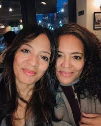 Lorraine Velez's Instagram, Twitter & Facebook