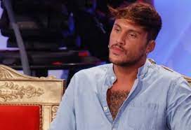 La prima cosa che salta all'occhio è sicuramente. Giulio Raselli E Giulia D Urso Si Sono Lasciati Definitivamente Anticipazioni Uomini E Donne Tutto Sul Gossip