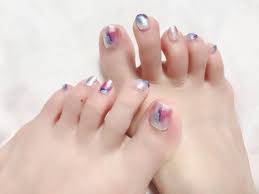 貼るだけで簡単ペディキュアにおすすめのincocoはセルフネイル