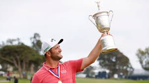 The 2010 open champion louis oosthuizen sends his second at 5 to ten feet, then knocks in the birdie putt. Chwtr0pvimhhnm