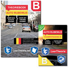 Het boek richt specifiek op de onderdelen die aan bod komen in het cbr. Theoriethuis Theorieboeken En Online Leren Voor Auto Motor Scooter Bromfiets Motorfiets Examen