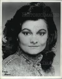 1988 Press Photo Carla Bauer, Singer