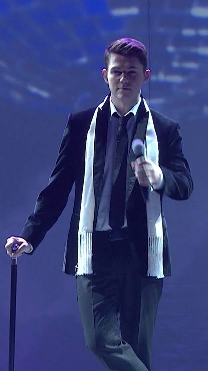 @Damian McGinty sings “L.O.V.E.” from Celtic Thunder X (2018). #celticthunder #damianmcginty #love
