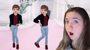 Going UNDERCOVER As A Boy In Dress To Impress!