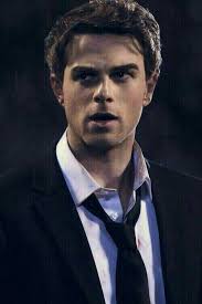 Epingle Par Cynthia Boisclair Sur Nate Buzolic Kol Images Malade