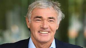 Massimo giletti italiano pazienza perde vergogno mi. Massimo Giletti Vita Privata Chi E Carriera Moglie Figli E Curiosita Sul Giornalista