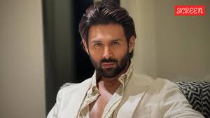 I am not Kartik Aaryans girlfriend: Karina Kubiliute responds to rumours  on Reddit after actors Goa pics go viral | Bollywood News - The Indian  Express