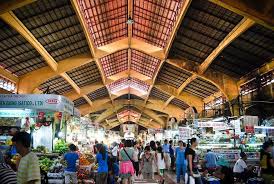Ben thanh market in ho chi minh city's district 1 is a great place to buy local handicrafts, branded goods, vietnamese art and other souvenirs. Markets In Vietnam Ben Thanh Market Mad Monkey Hostels