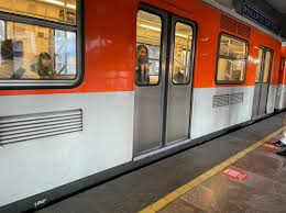 816,475 likes · 3,304 talking about this · 9,131 were here. Metro De La Cdmx Cierra Estaciones Por Manifestantes 88 9 Noticias