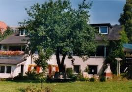 Herzlich willkommen auf dem weingut. Pension Vossis Haus Sonnenschein Monteurzimmer In Kiel 24106 Projensdorfer Strasse