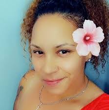 Amanda Herlihy's Instagram, Twitter & Facebook