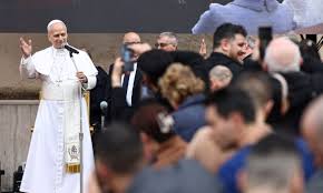 Papa denuncia “violência atroz” na guerra do Irã e pede cessar-fogo imediato