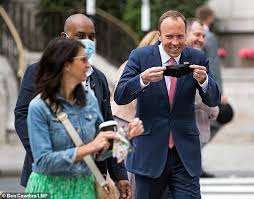 Gina coladangelo is the wife of oliver tress and also a shareholder of oliver bonas. Gz Lw9gr5otbam