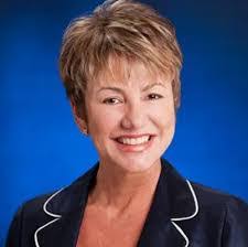 Janet Perryman's Instagram, Twitter & Facebook