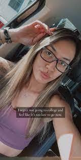 Mia Barr's Instagram, Twitter & Facebook