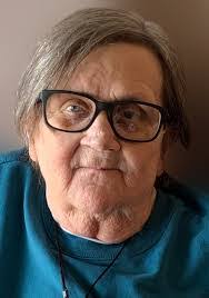 Wanda Ouellette's Instagram, Twitter & Facebook