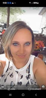 This is my daughter Amanda's bff from childhood and has also become great  friends with my daughter Andrea! This was a shock to us all she's 40 years  old ! Please help