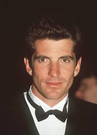 Naomi Campbell S Edges On Twitter John Kennedy Jr John Kennedy Schonheit