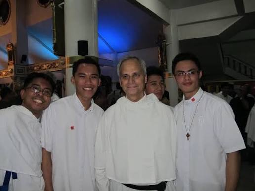 INQUIRER.net - LOOK: Pope Leo XIV, born Robert Prevost who has served prior general of the Order of St. Augustine, shared a few moments with his brother Augustinians in PH, where the