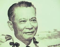 Dennis Valente's Instagram, Twitter & Facebook