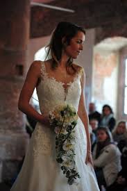 Suchen sie elegante oder liebe romantische brautkleider? Galerie