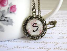 رمزيات حرف s صور حرف s رومانسيه صور مكتوب عليها حرف s initial jewelry initial necklace name necklace