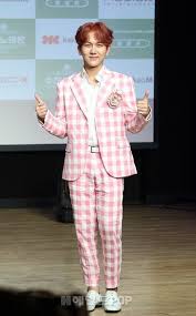 2019년 1월 에 뮤직k엔터 6 와 계약하고 싱글앨범 <사랑의 해결사>를 발매하였다. 3h T55qrnz6jdm