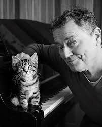 Emily Combe (@emilycombemusic) · Instagram photos and Reels