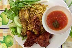 Keluarkan 1 cawan kuah tadi untuk sos cili. Resepi Nasi Komok Thailand Paling Mudah Iluminasi