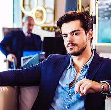 Pin By Kardescanlar On عشقي Turkish Beauty Handsome Actors Turkish Film