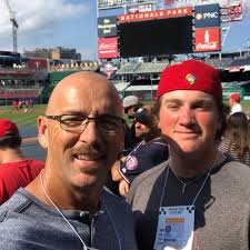 Chris Guin (@fhu41051)