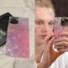 TAYLOR SWIFT MOTHER OF PEARL CASE! from flaunt...