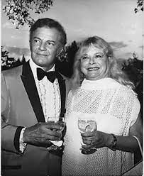 Cornel wilde (born kornél lajos weisz; Cornel Wilde Y Jean Wallace Great Love Couple Photos Historical Figures