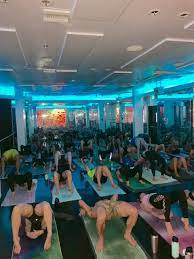 Our boutique yoga and pilates studio offers beginner yoga, beginner pilates, drop in classes for southern california. Variety Of Classes From Our Hot 60 75min To Our Pilates Barre Hot 26 Hip Hop Yoga Lift Rest Picture Of Vibes Hot Yoga Newport Beach Tripadvisor
