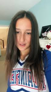 Lilly Snider's Instagram, Twitter & Facebook